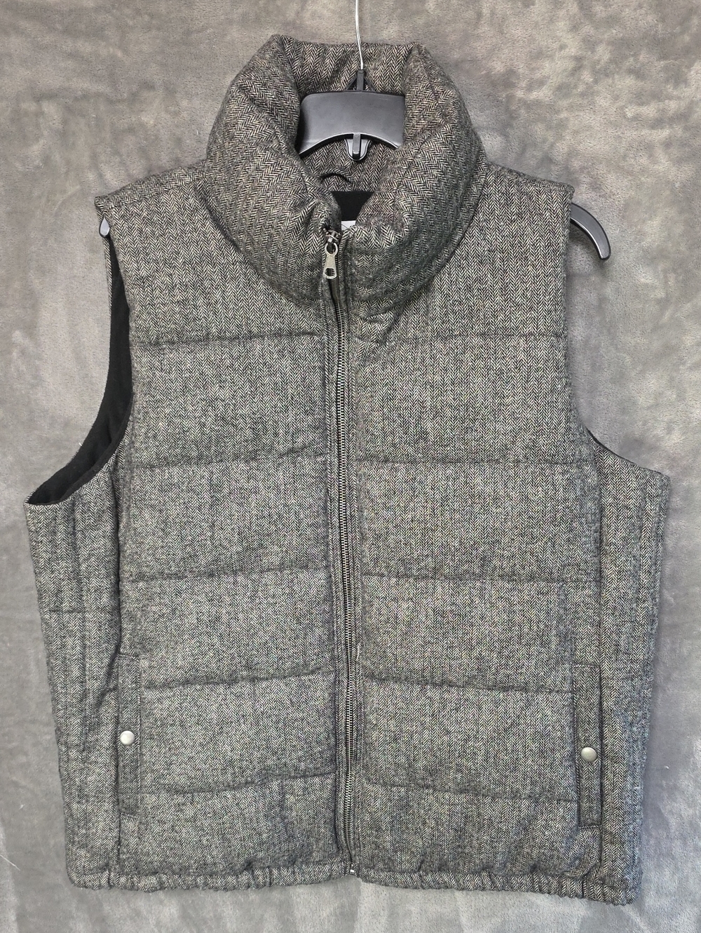 Old Navy Grey Quilted Lined Puffer Vest